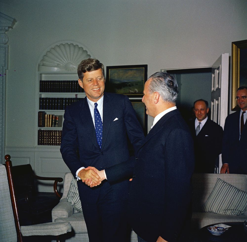 John F. Kennedy In Tagalog
